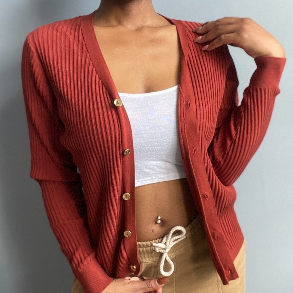 Cleo Rust Ribbed V Neck Gold Button Cardigan - Picture 6 of 6